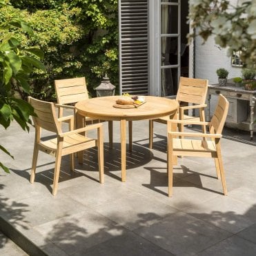 Roble 4 Seater Dining Set with Side Chairs