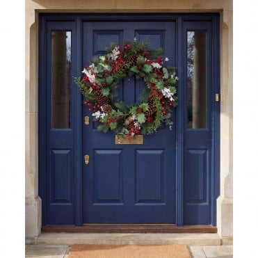 Cedar Berry 26" Wreath