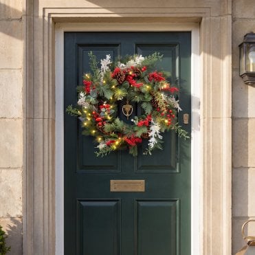 Cedar Berry 26" Wreath With Warm White LEDs