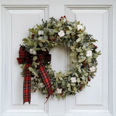 Eucalyptus Berry 26" Wreath with Warm White LEDs