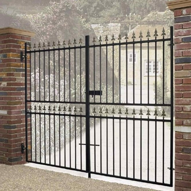 Burbage Corfe Premium Spear Top Tall Flat Top Double Driveway Gate