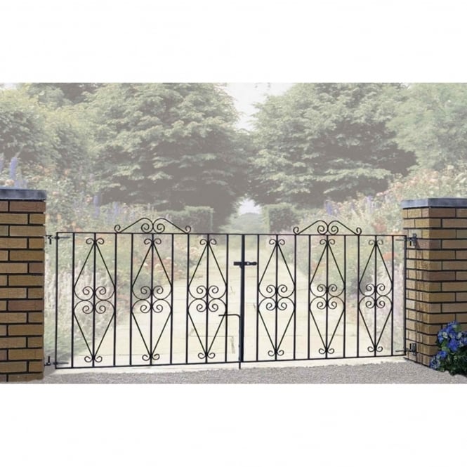 Burbage Stirling Scroll Double Driveway Gate