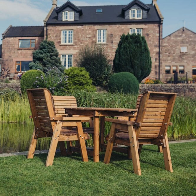 Churnet Valley Valley 4 Seat Set With Round Table