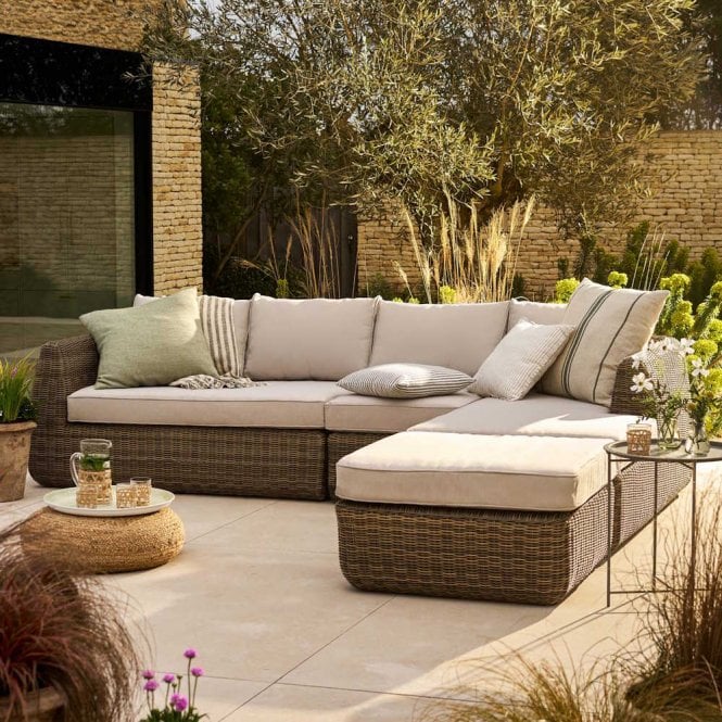Garden Trading Skala Corner Sofa Set - Pe Rattan, Dark Natural