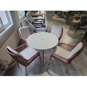 LG Outdoor Malibu 4 Seat Round Dining Set Ex-Display 
