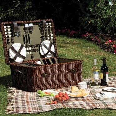 Rectangular Willow Picnic Hamper 6 Person